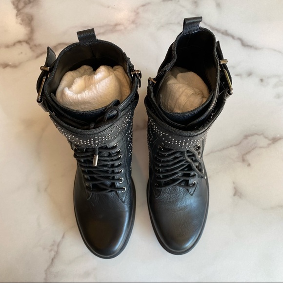 VINCE CAMUTO Black Leather Studded Moto Boot Tanowie - Picture 5 of 11